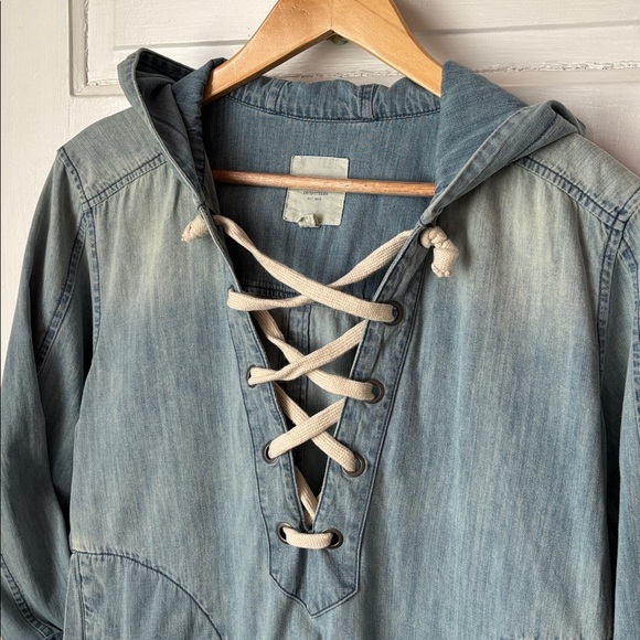 AMERICAN EAGLE LACE FRONT DENIM HOODED PULLOVER TOP - Picture 2 of 7